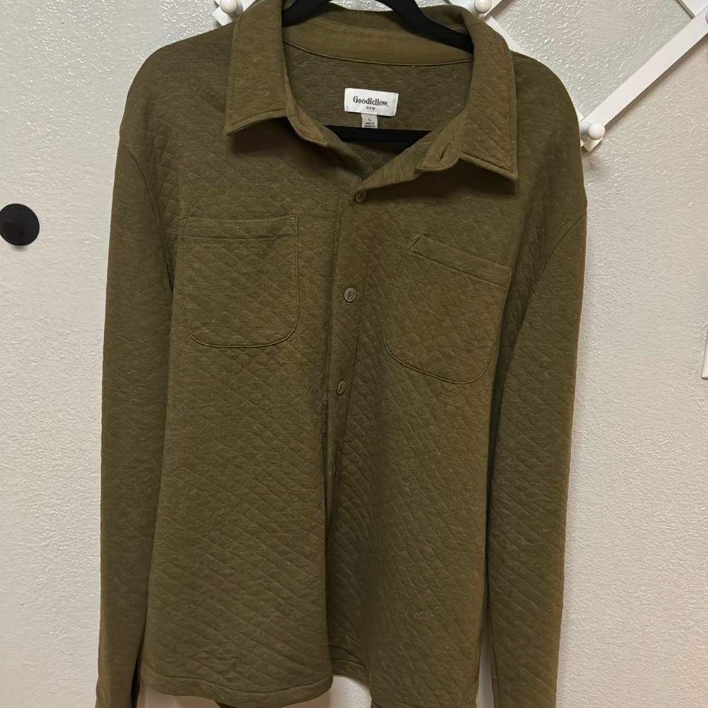 Goodfellow, size L, Olive Green button down (Men’s) like new condition